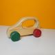 Houten auto met gekleurde wielen, Rimex toys 118110